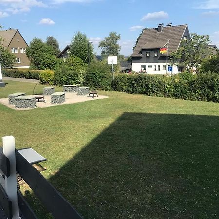Haus Astenblick In Winterberg Fuer Bis Zu 35 Personen Fuer Wanderveranstaltungen Und Familienfeiern Exterior foto