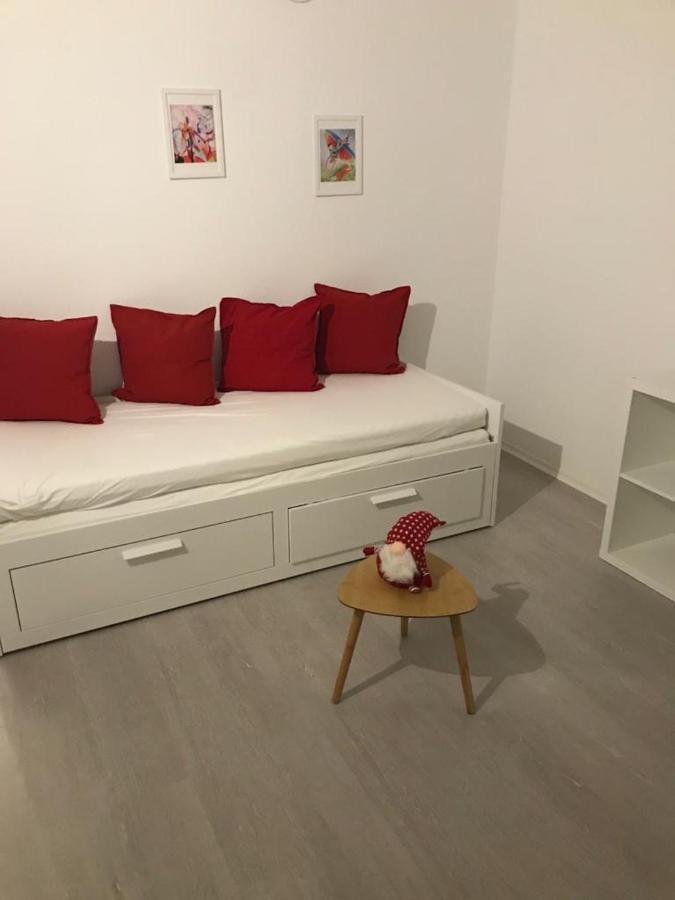 Haus Astenblick In Winterberg Fuer Bis Zu 35 Personen Fuer Wanderveranstaltungen Und Familienfeiern Exterior foto