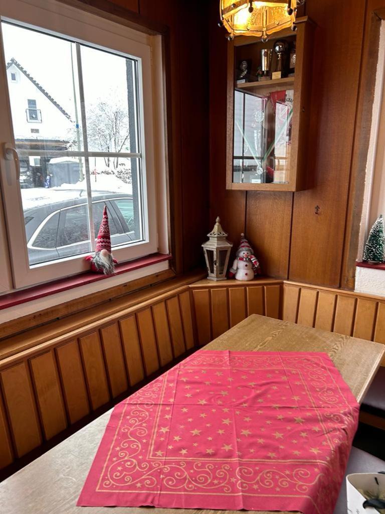 Haus Astenblick In Winterberg Fuer Bis Zu 35 Personen Fuer Wanderveranstaltungen Und Familienfeiern Exterior foto